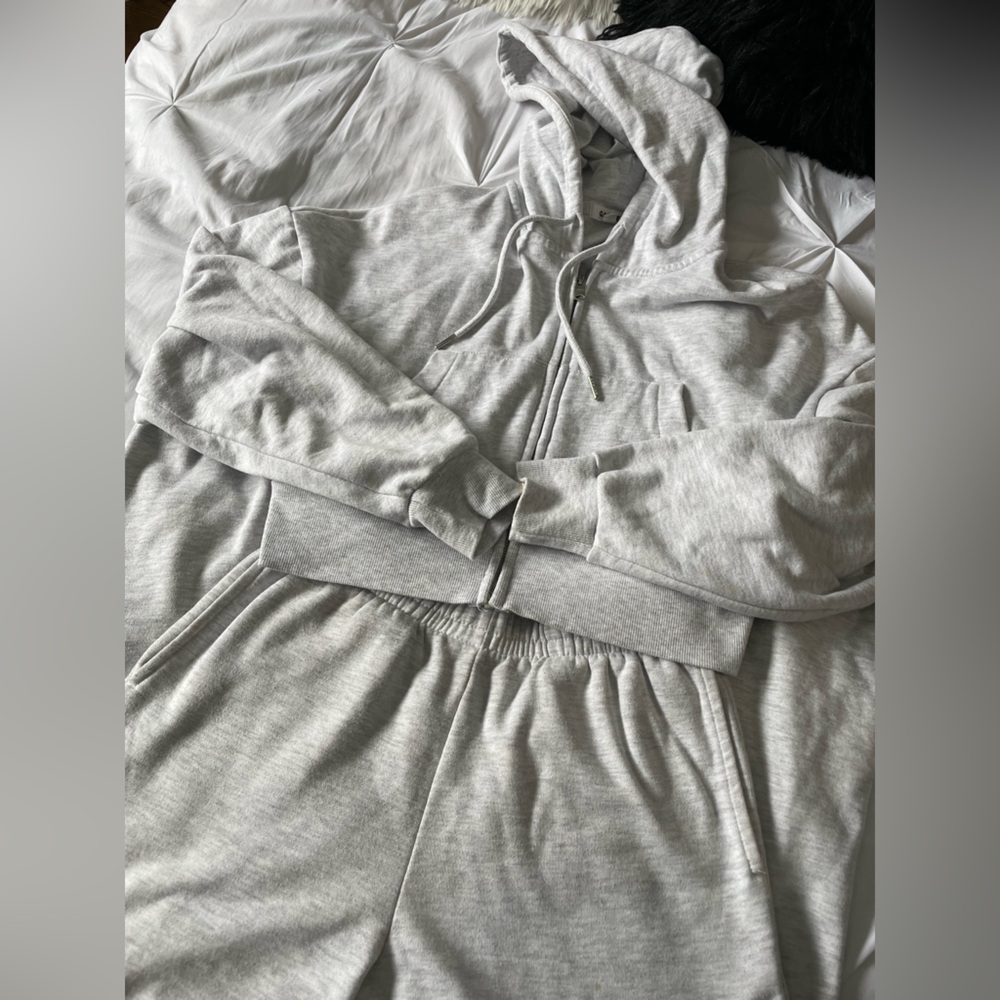 Garage sweat set
